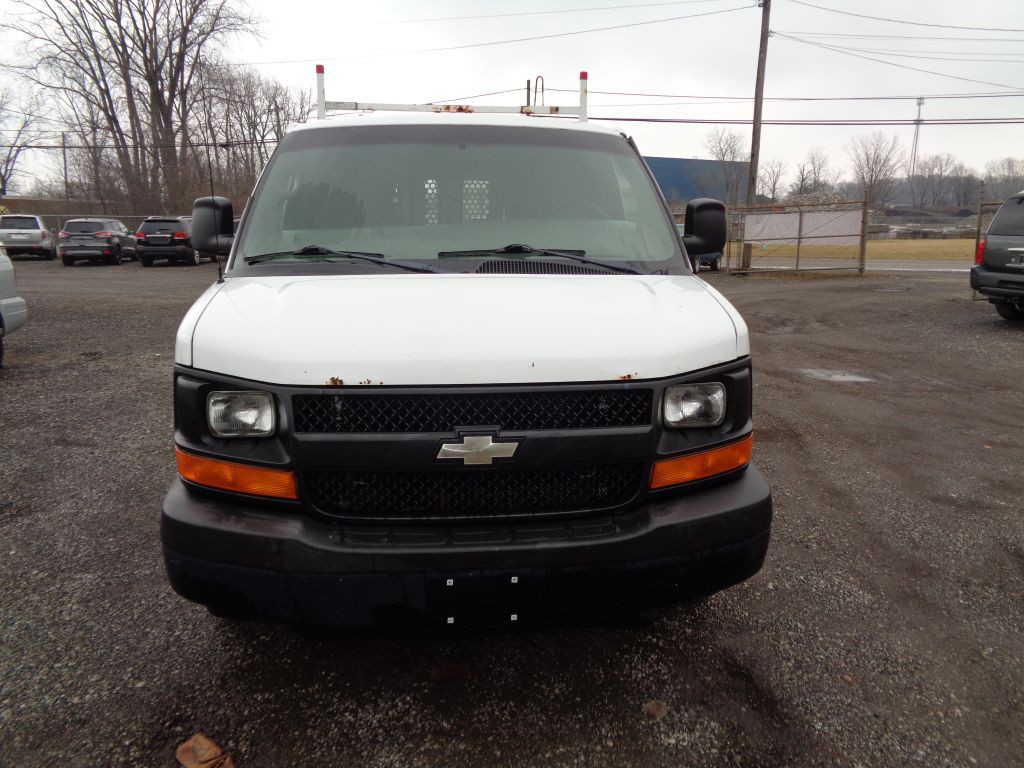 2013 Chevrolet Express Image 8