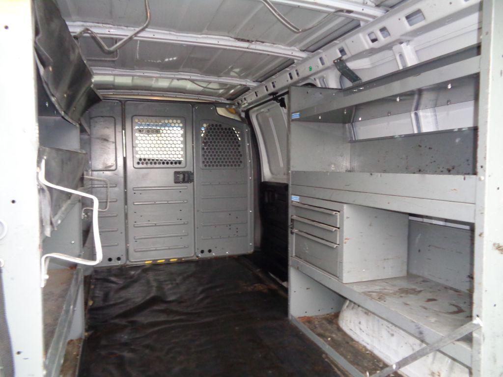 2013 Chevrolet Express Image 10