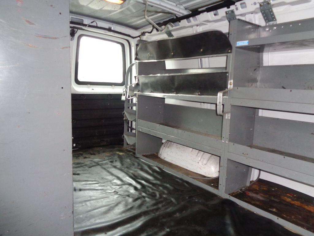 2013 Chevrolet Express Image 11
