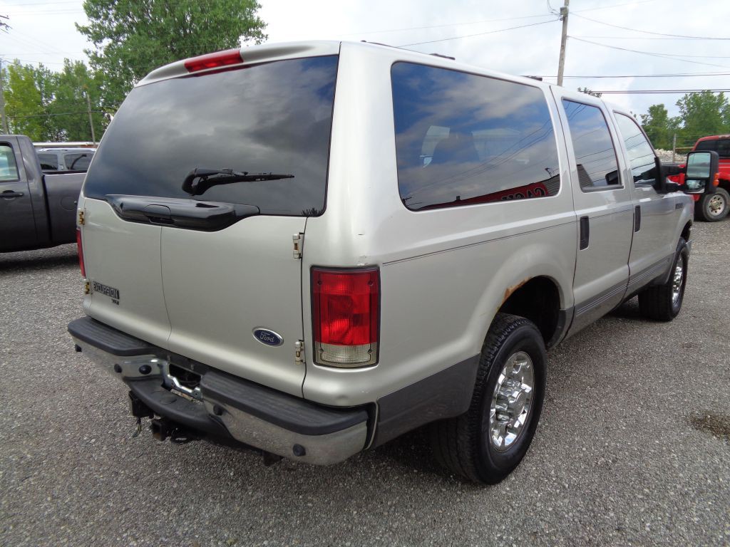 2005 Ford Excursion Image 5
