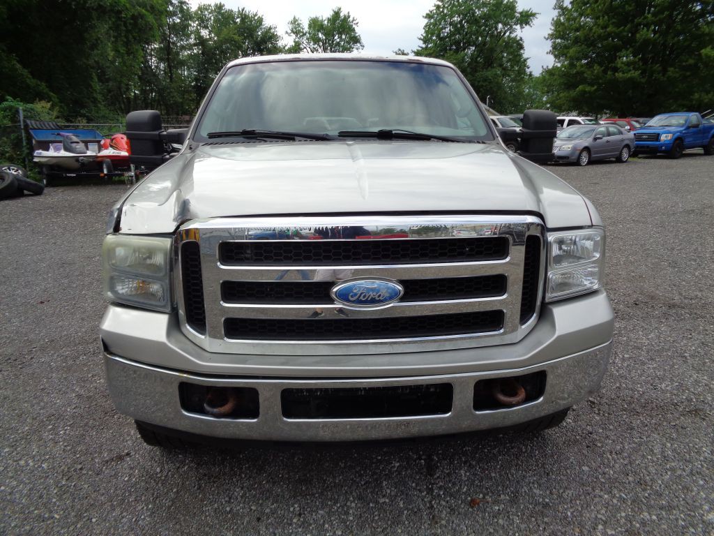 2005 Ford Excursion Image 8