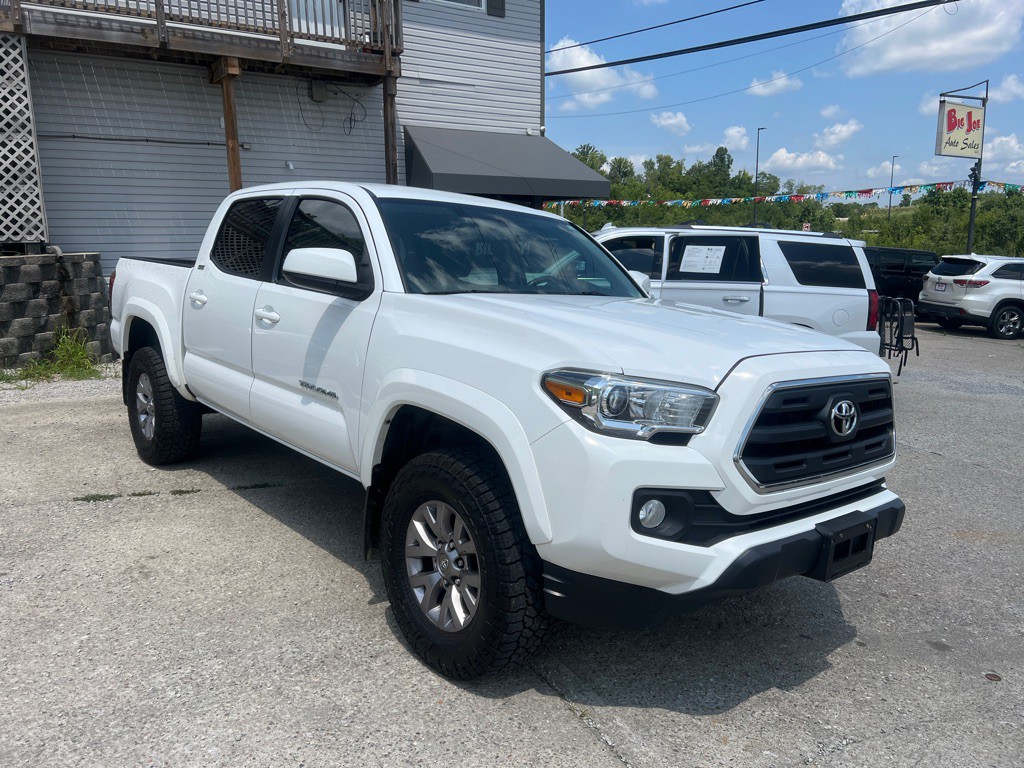 2016 Toyota Tacoma Image 3