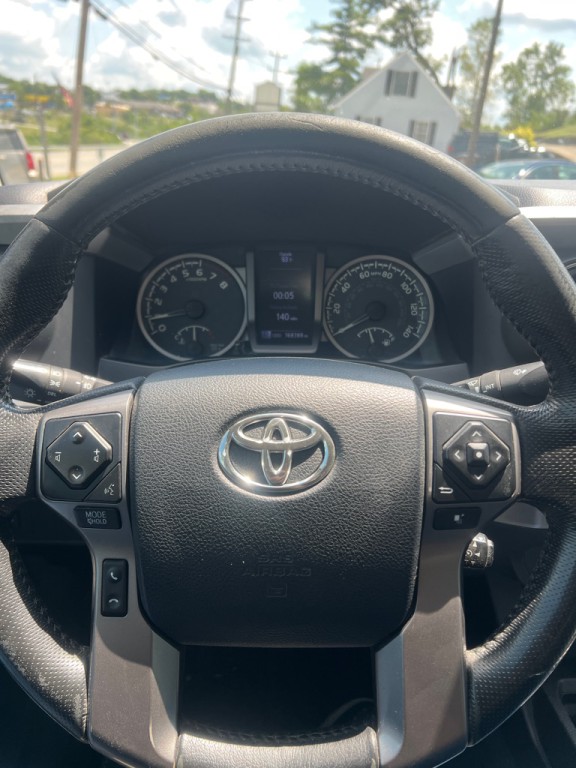 2016 Toyota Tacoma Image 11