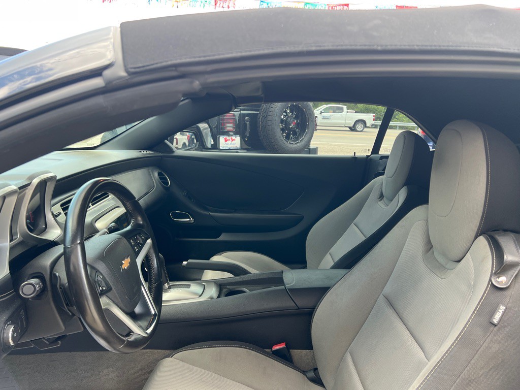 2015 Chevrolet Camaro Image 9