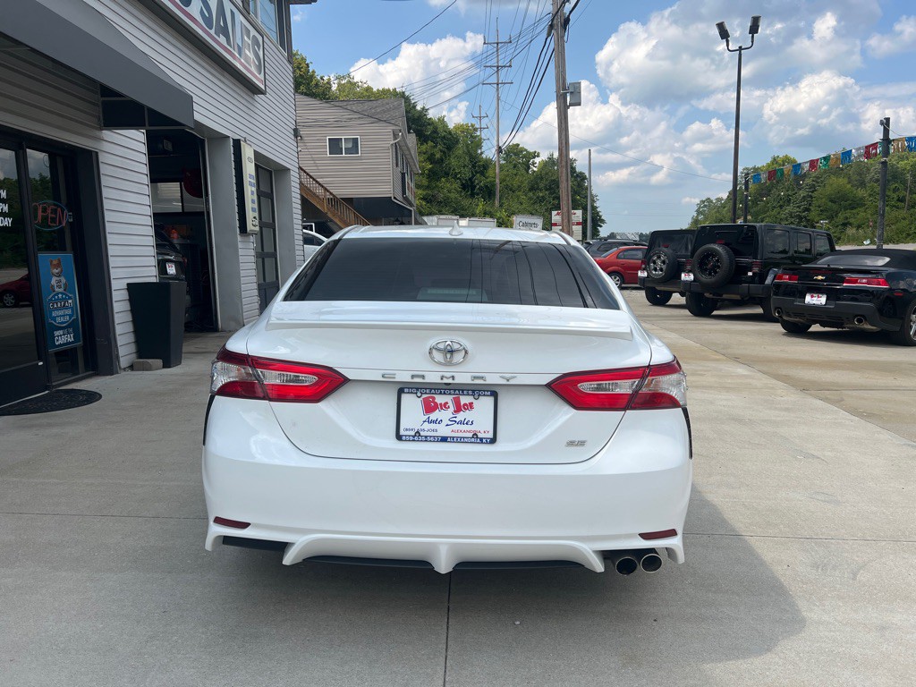 2020 Toyota Camry Image 6