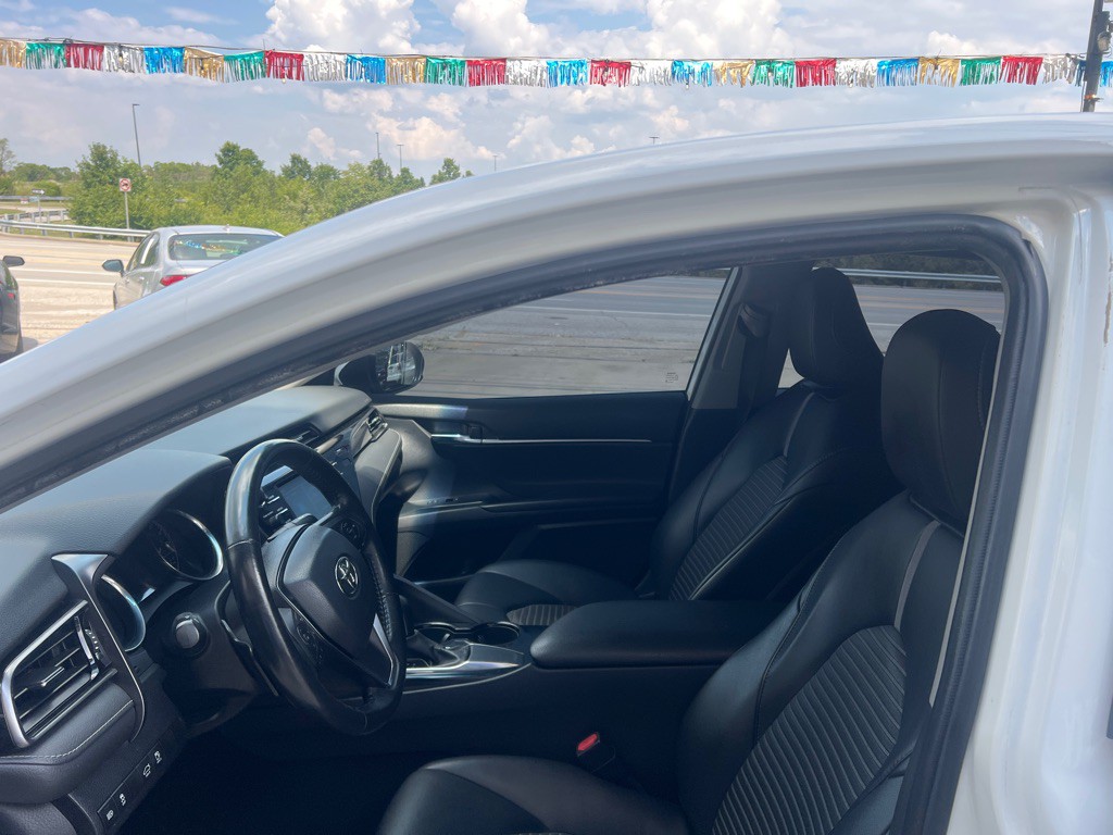 2020 Toyota Camry Image 7