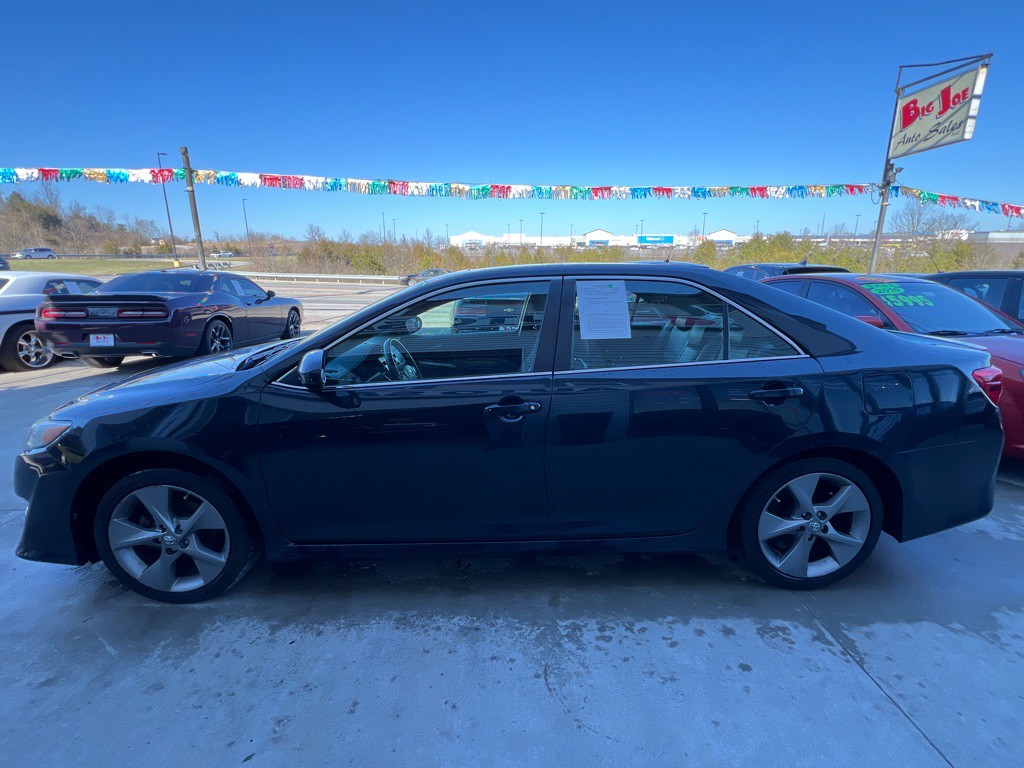 2014 Toyota Camry Image 8