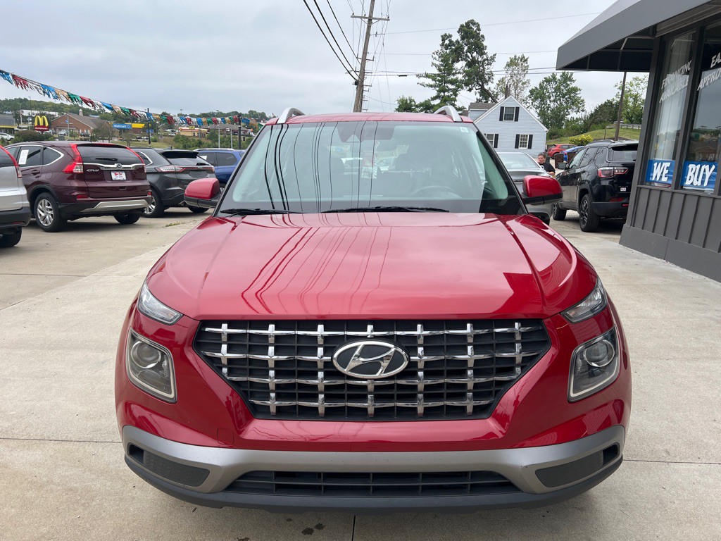 2022 Hyundai Venue Image 2