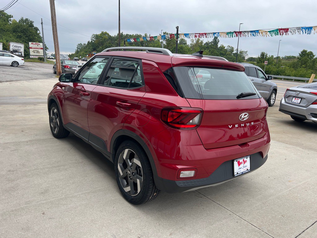 2022 Hyundai Venue Image 7