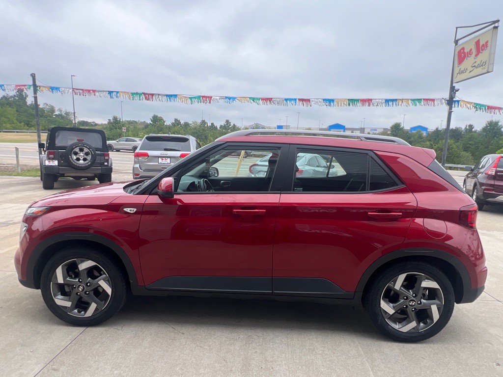 2022 Hyundai Venue Image 8
