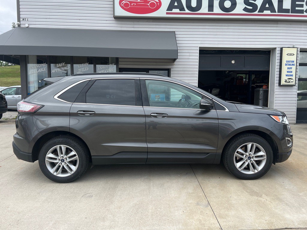 2017 Ford Edge Image 4