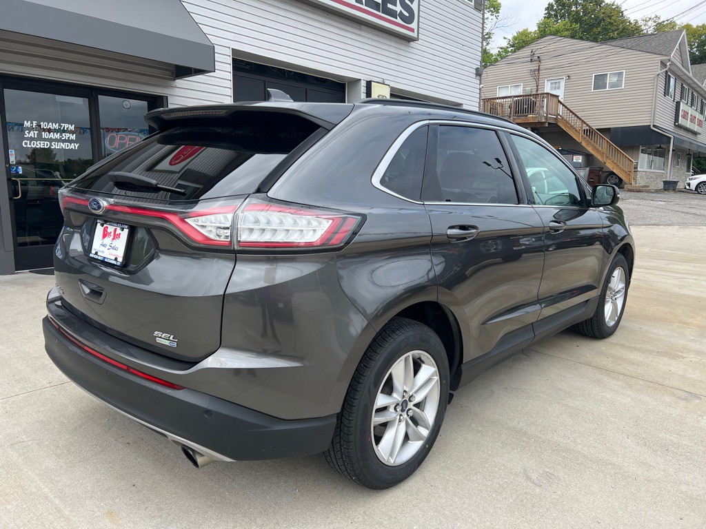 2017 Ford Edge Image 5