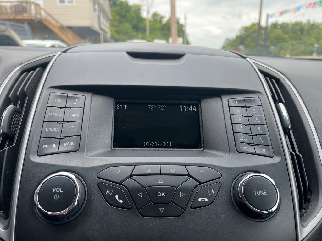 2017 Ford Edge Image 13