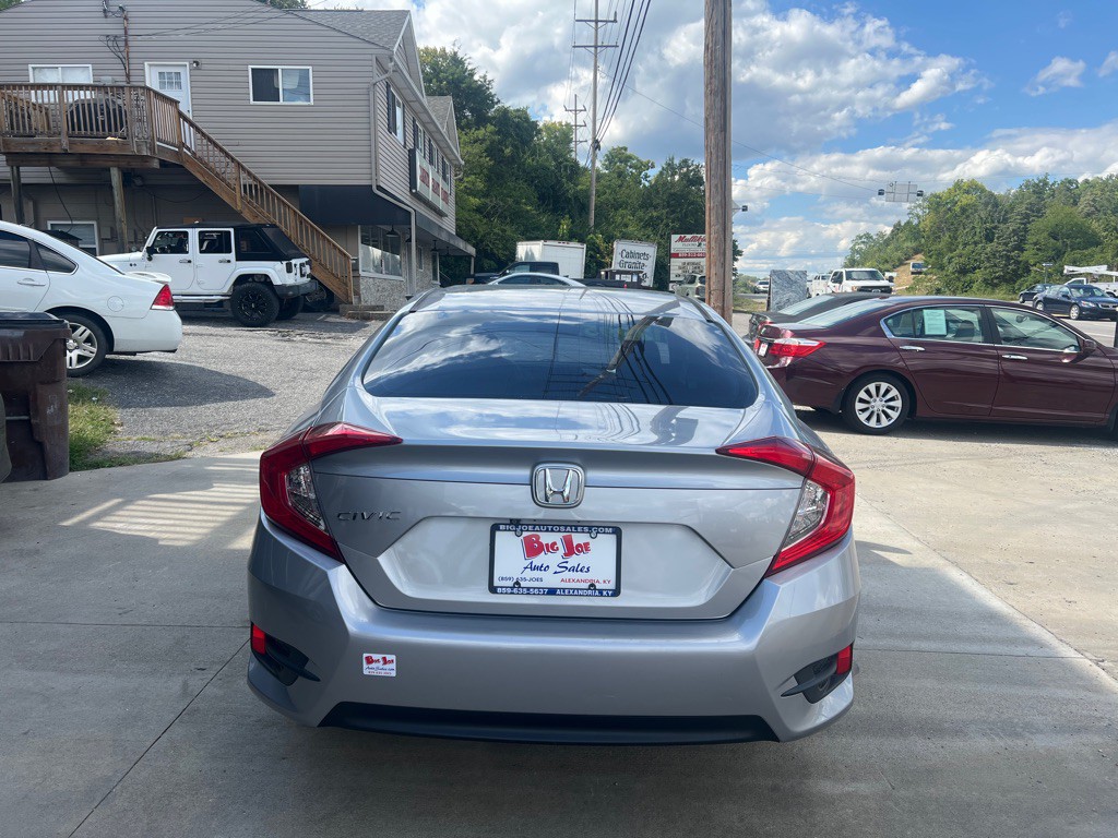 2018 Honda Civic Image 6