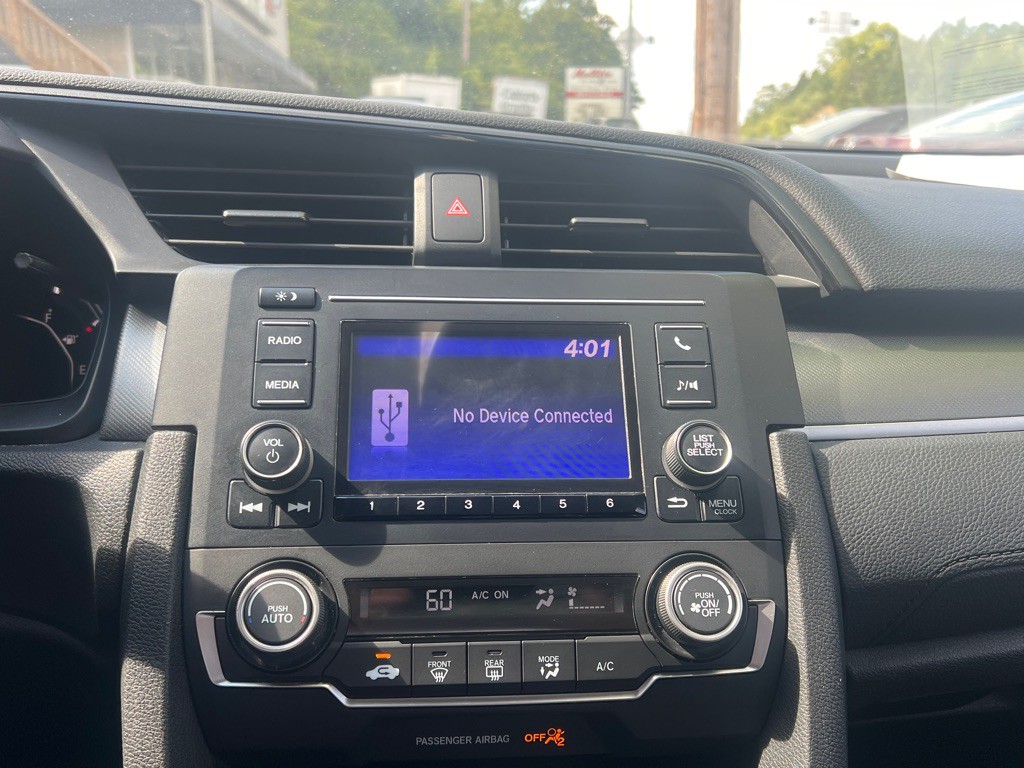 2018 Honda Civic Image 13