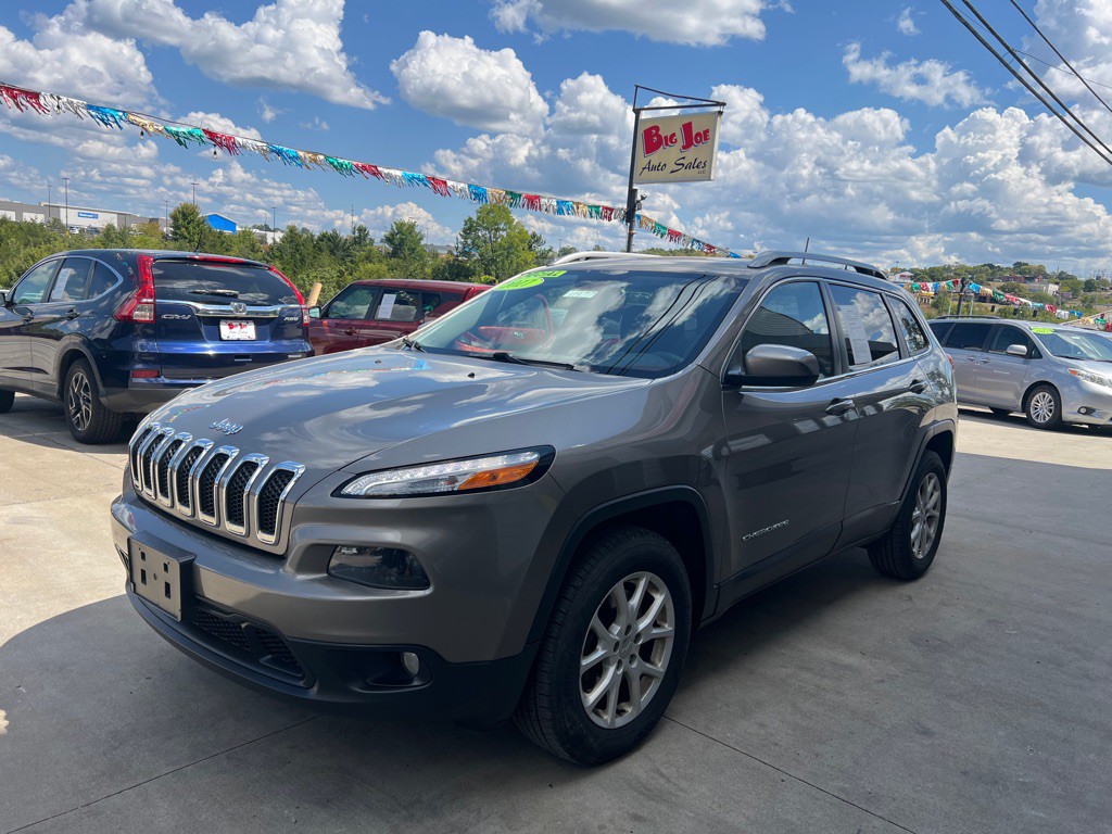 2017 Jeep Cherokee Image 1
