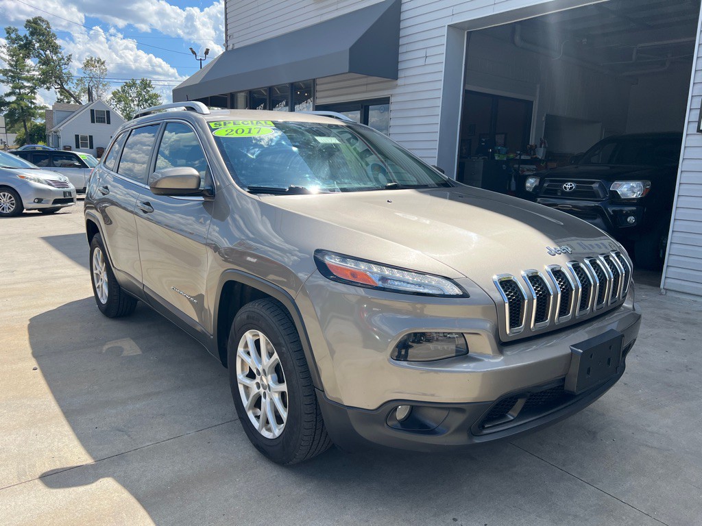 2017 Jeep Cherokee Image 3