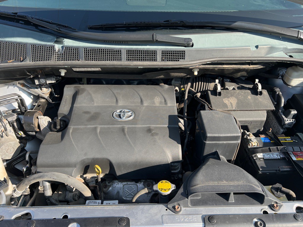 2013 Toyota Sienna Image 20
