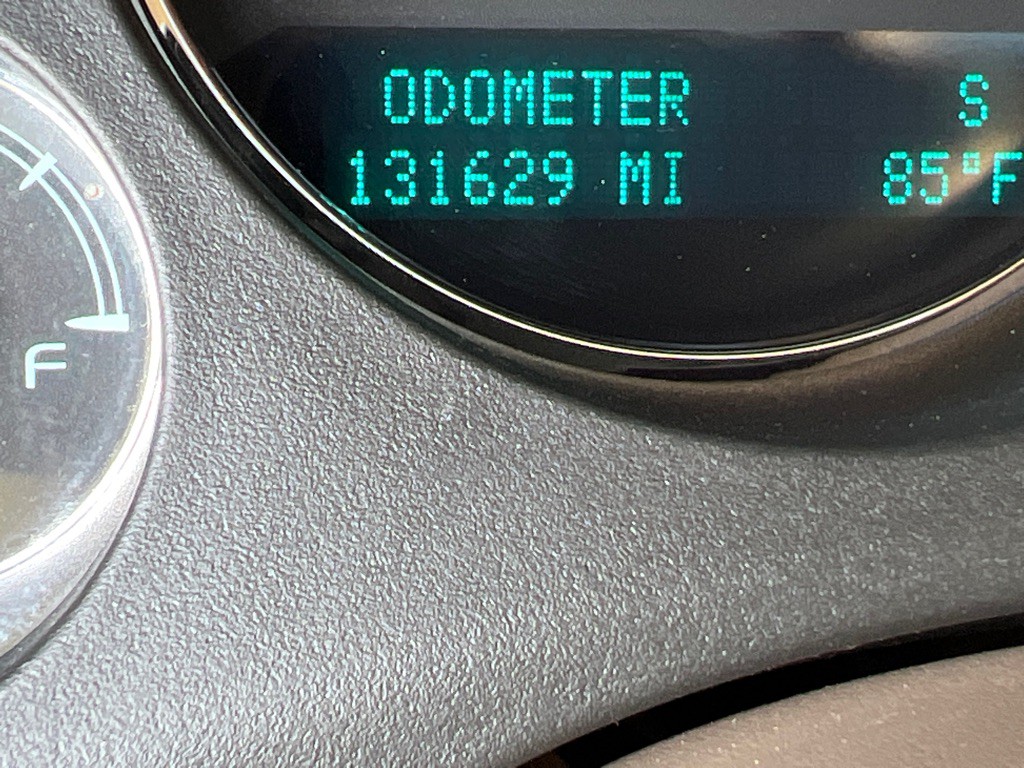 2009 Chevrolet Suburban Image 11