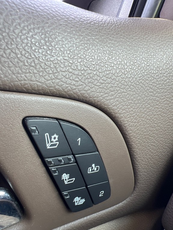 2009 Chevrolet Suburban Image 16