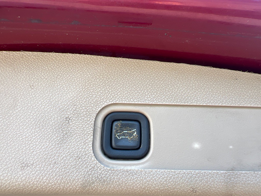 2009 Chevrolet Suburban Image 21