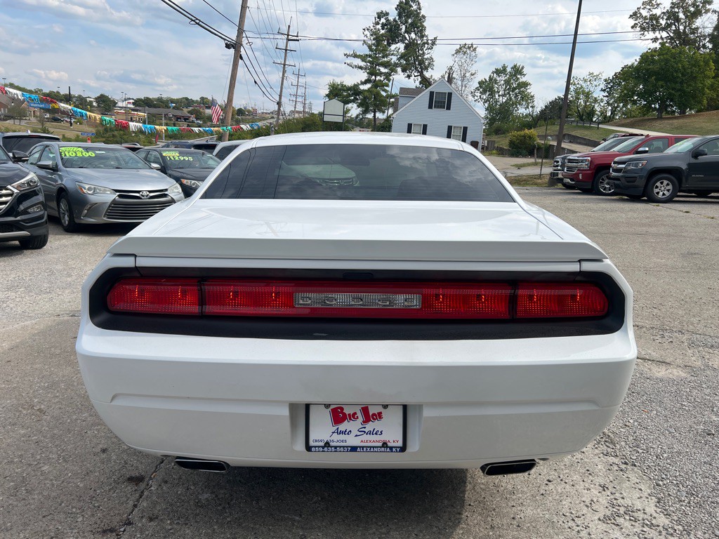 2012 Dodge Challenger Image 6