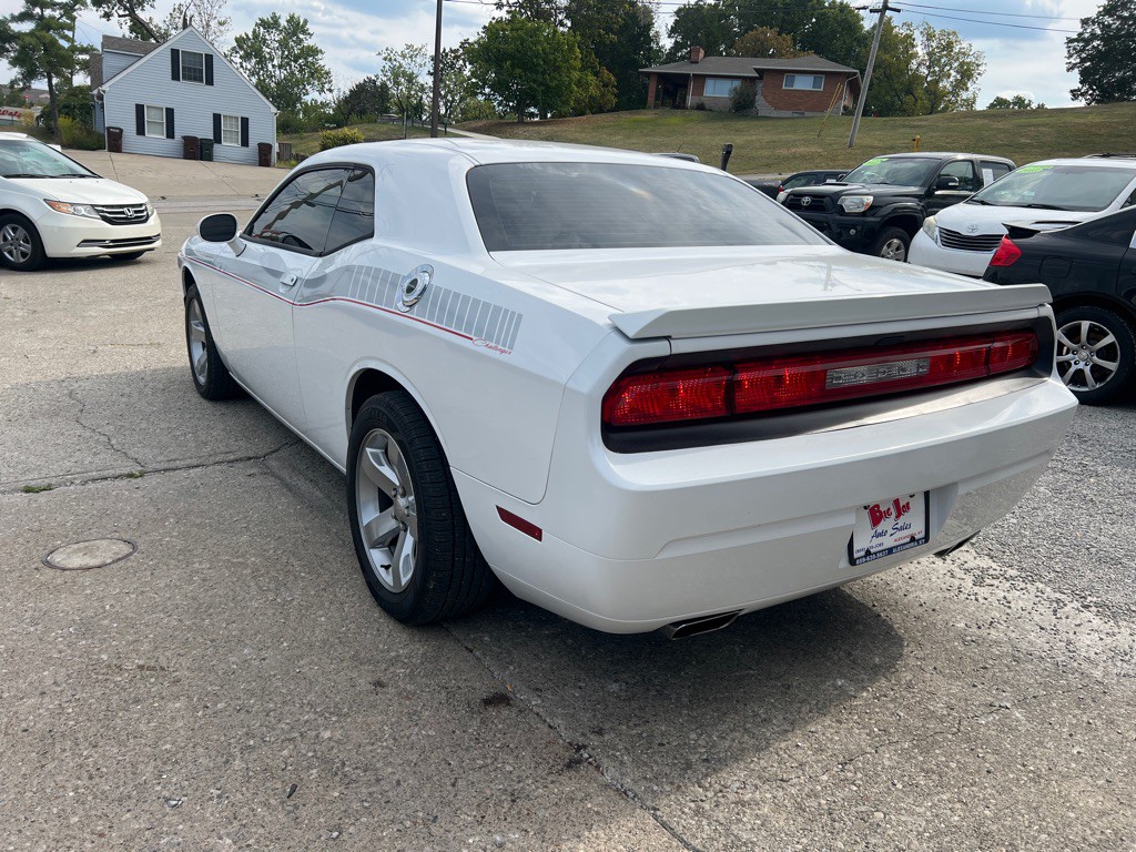 2012 Dodge Challenger Image 7