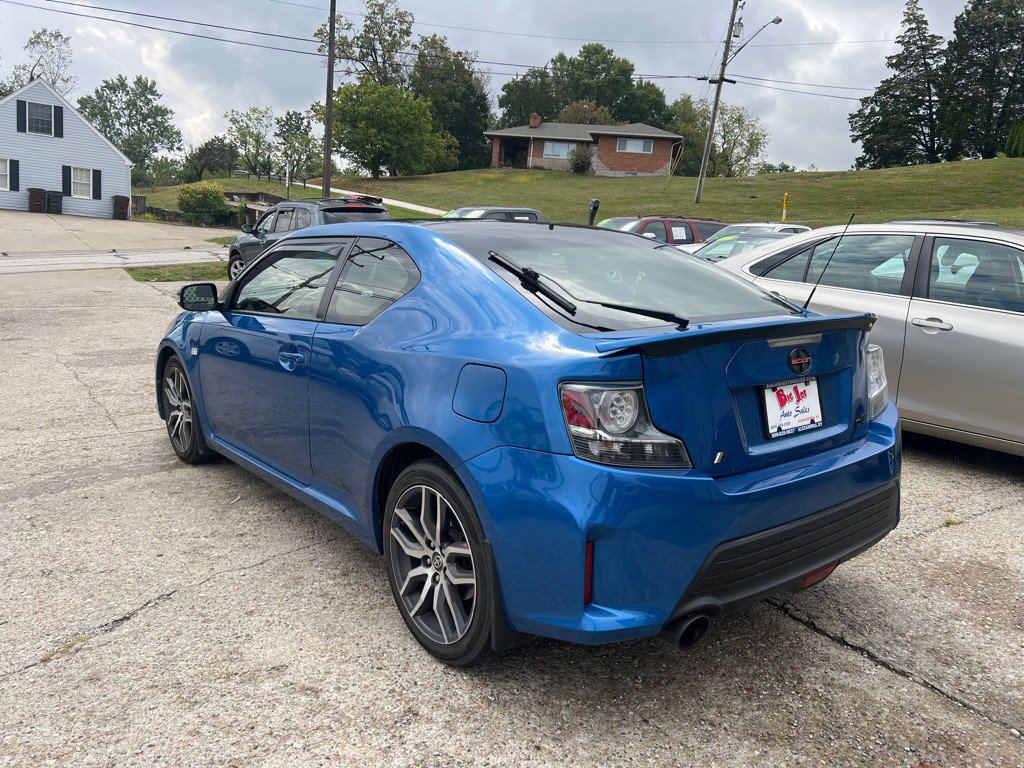 2016 Scion tC Image 7