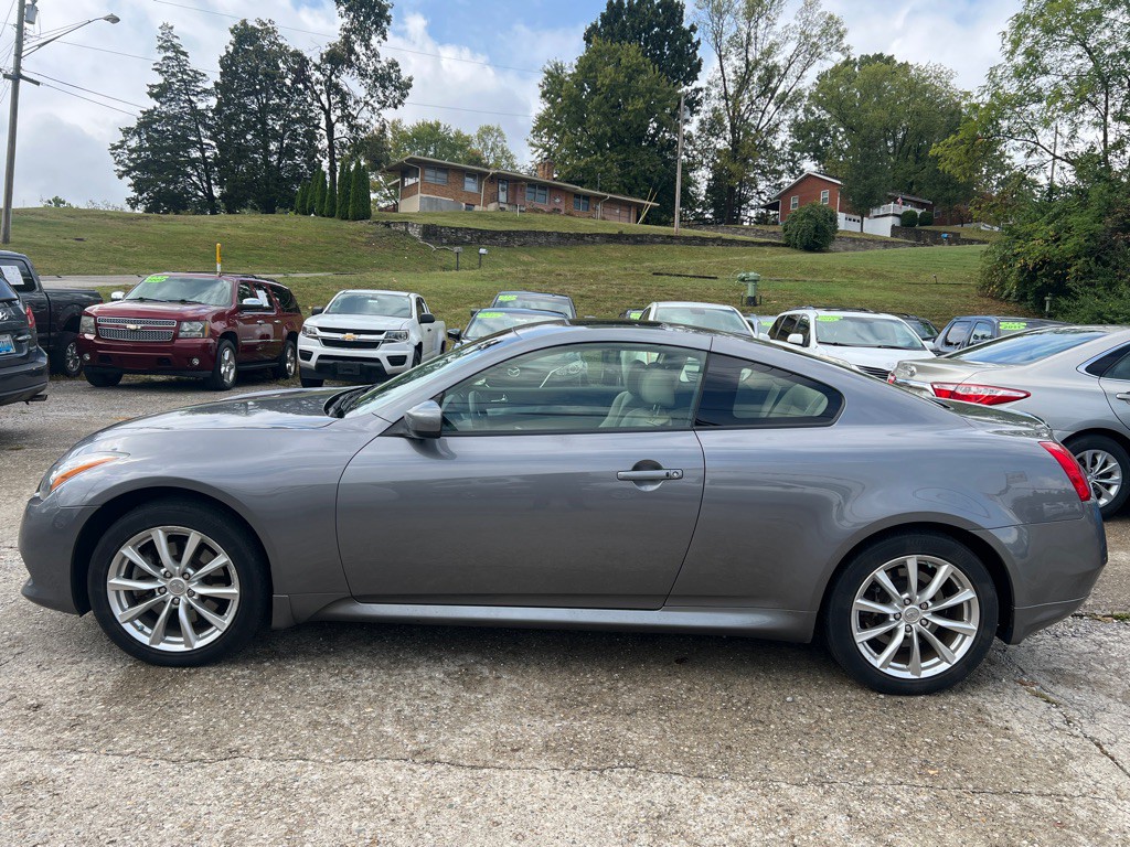 2014 INFINITI Q60 Image 8