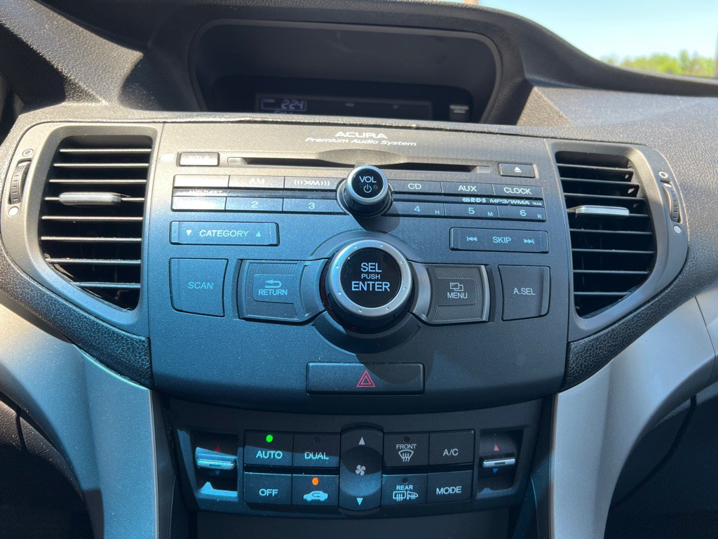 2010 Acura TSX Image 12