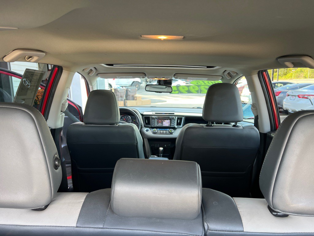 2015 Toyota Rav4 Image 17