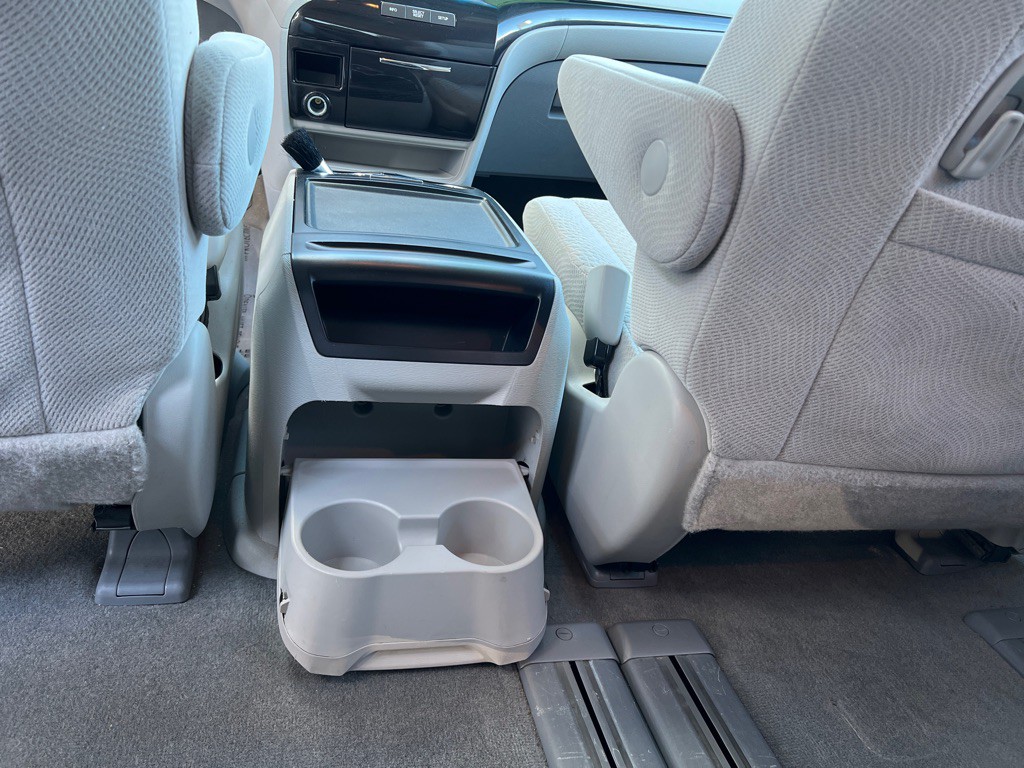 2013 Toyota Sienna Image 22