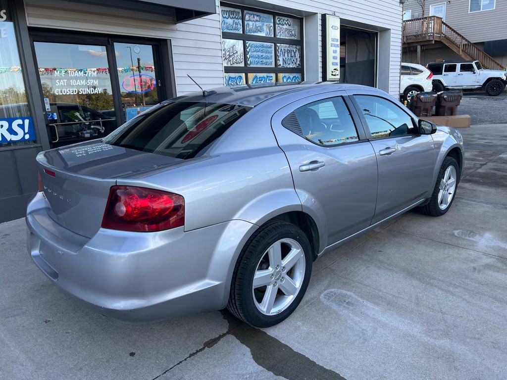2013 Dodge Avenger Image 5