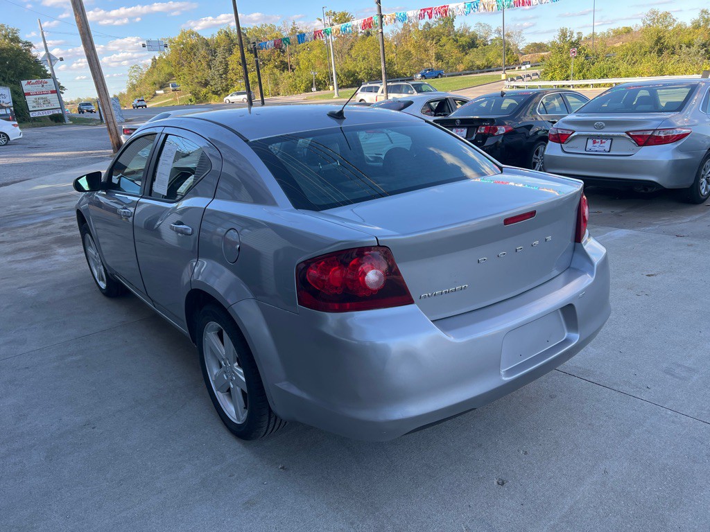 2013 Dodge Avenger Image 7