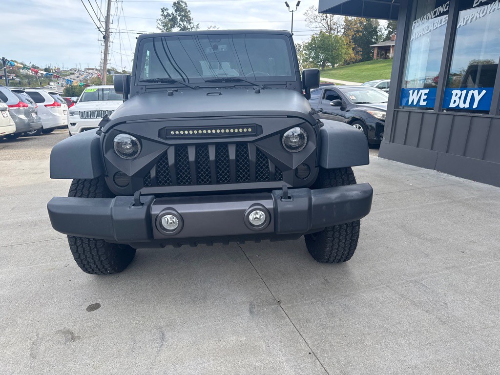 2017 Jeep Wrangler Unlimited Image 2