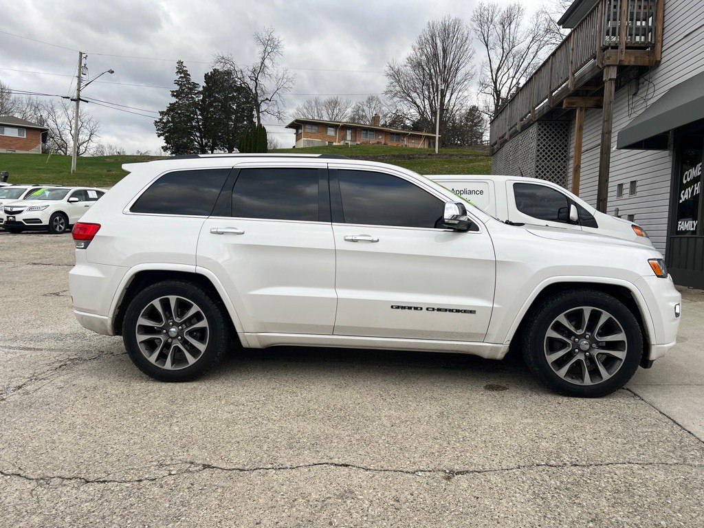 2017 Jeep Grand Cherokee Image 4