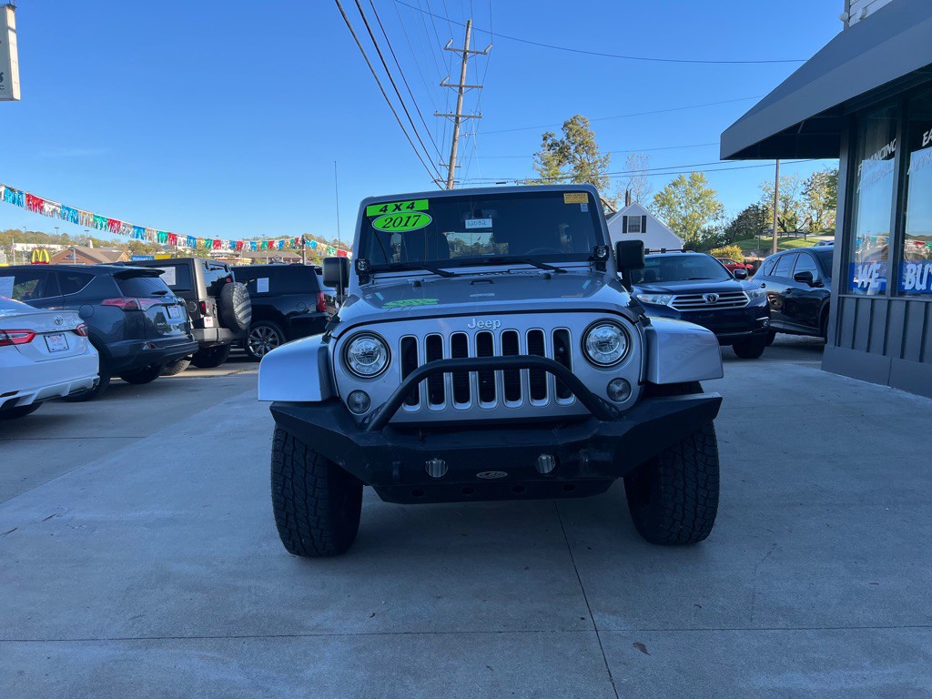 2017 Jeep Wrangler Unlimited Image 2