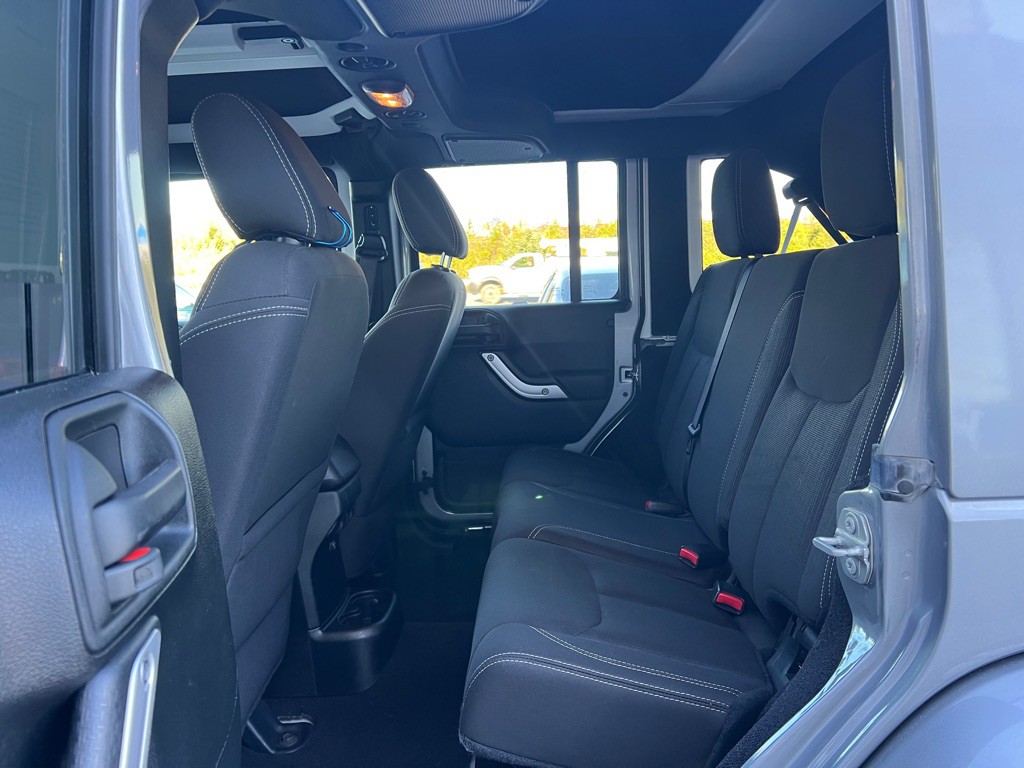 2017 Jeep Wrangler Unlimited Image 9