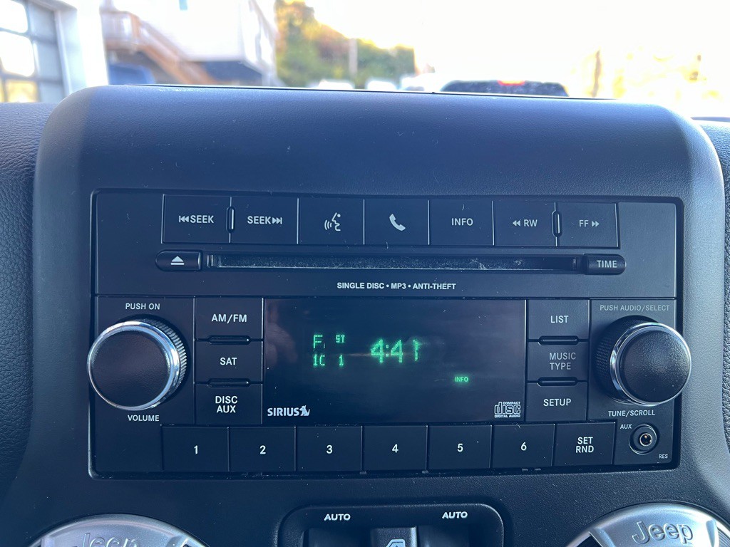 2017 Jeep Wrangler Unlimited Image 11