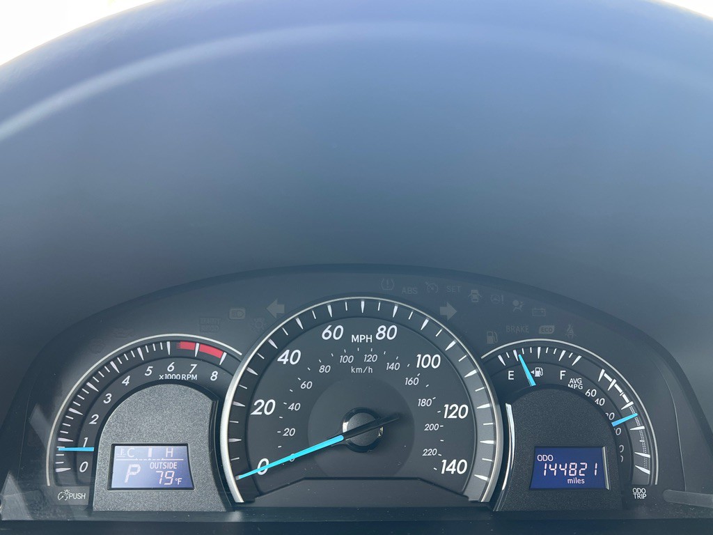 2015 Toyota Camry Image 6