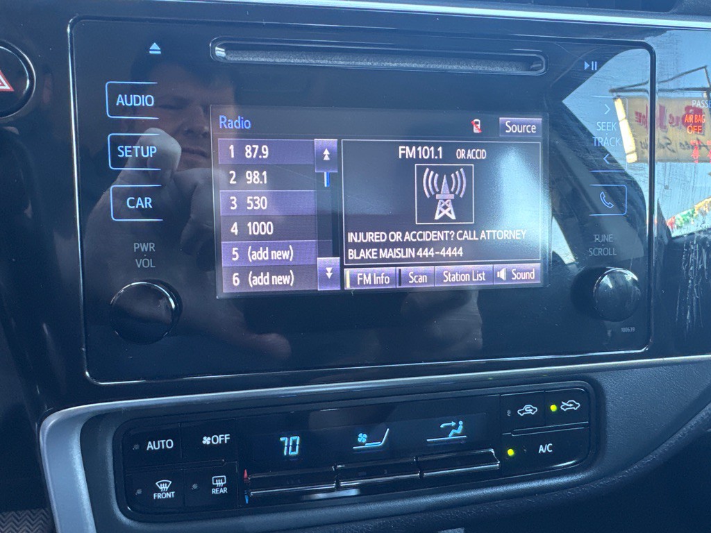 2019 Toyota Corolla Image 12