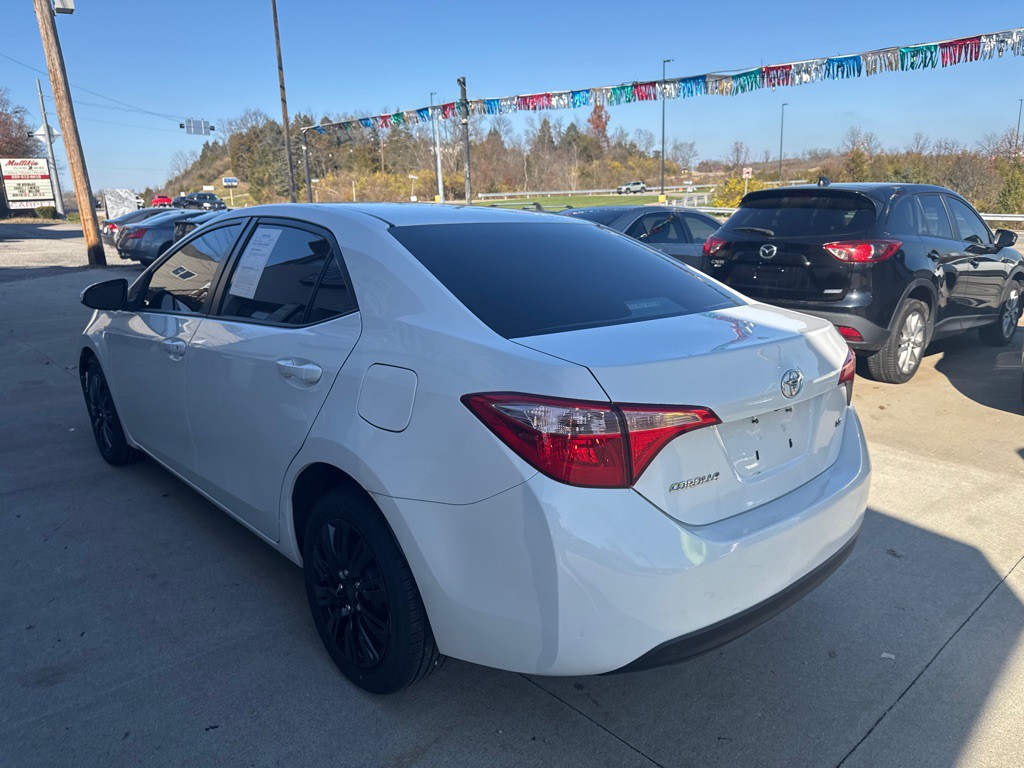 2017 Toyota Corolla Image 7