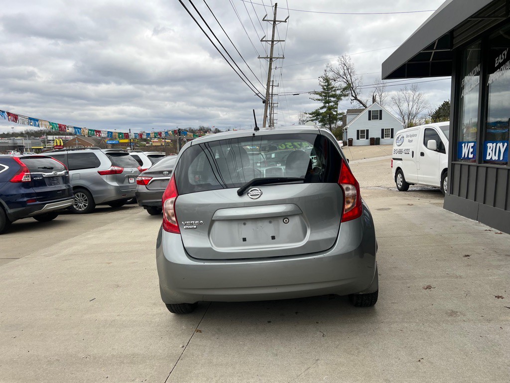 2015 Nissan Versa Image 5