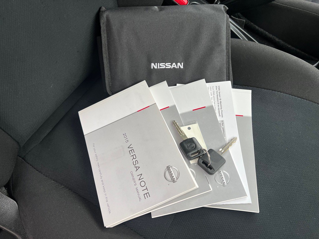2015 Nissan Versa Image 14