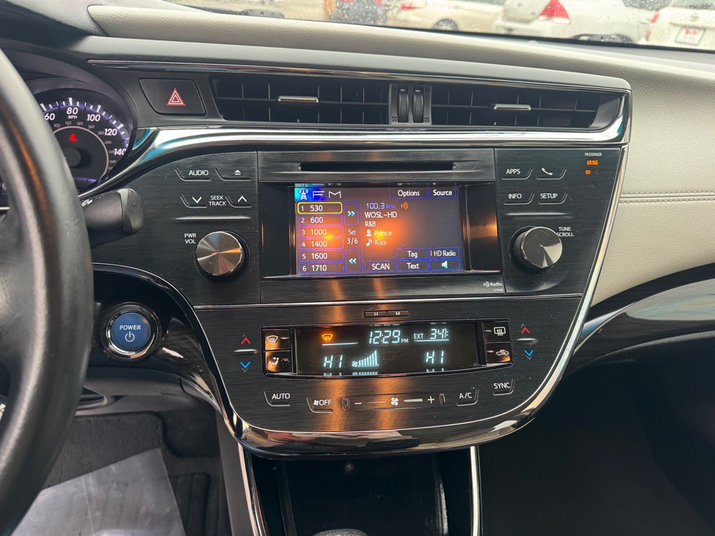 2014 Toyota Avalon Image 10