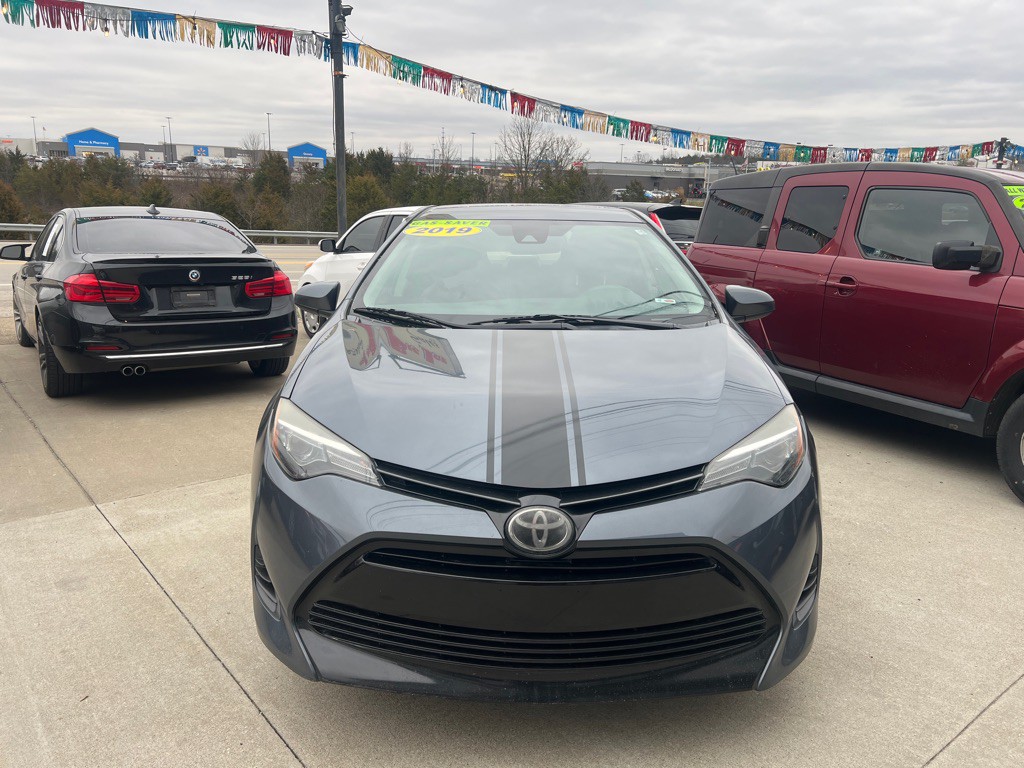 2019 Toyota Corolla Image 2