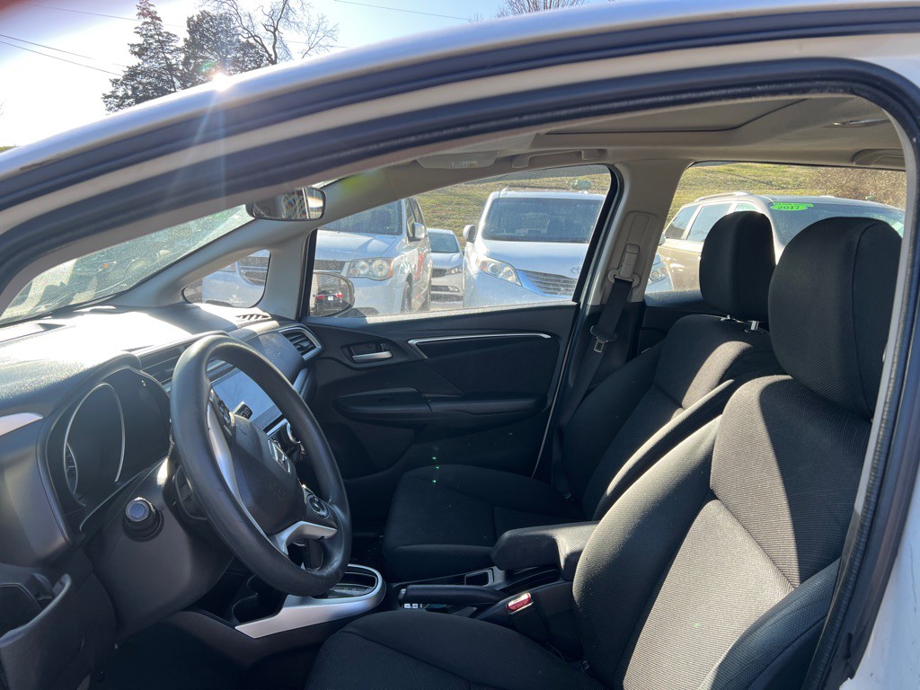 2016 Honda Fit Image 9