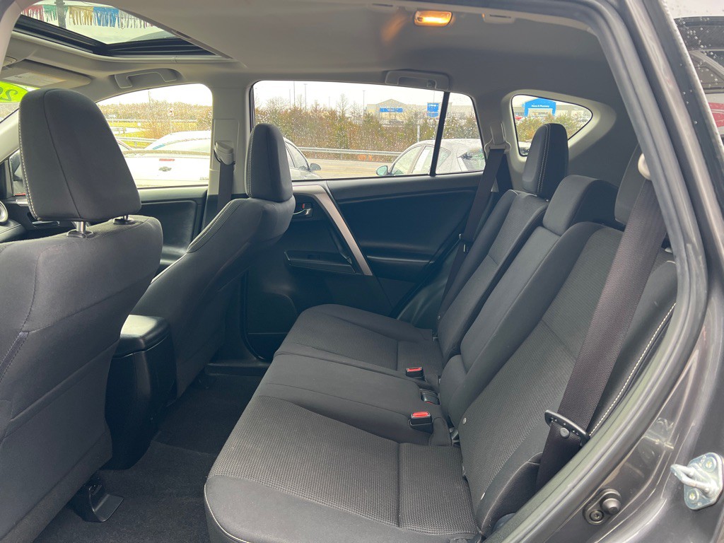 2018 Toyota Rav4 Image 12