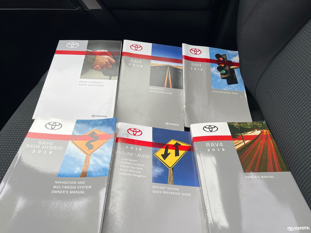 2018 Toyota Rav4 Image 21