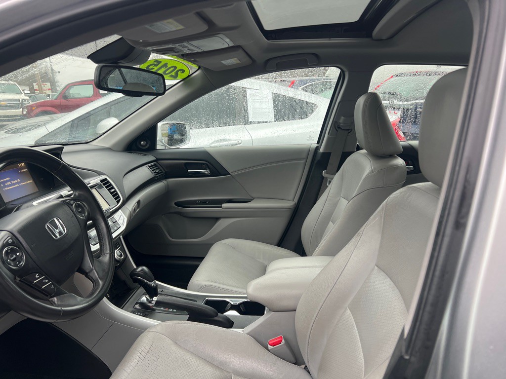 2015 Honda Accord Image 3